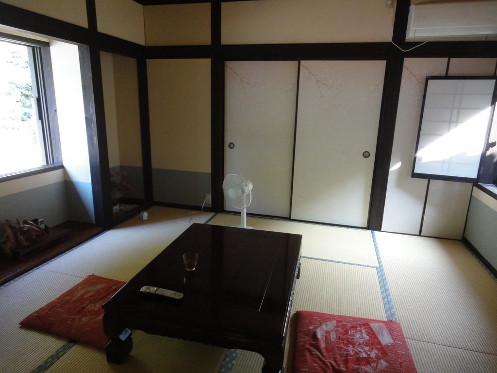 Hotel Kuroemuso Katsuura  Exterior foto
